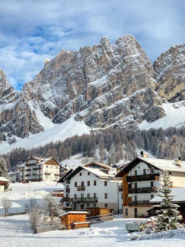 Cortina